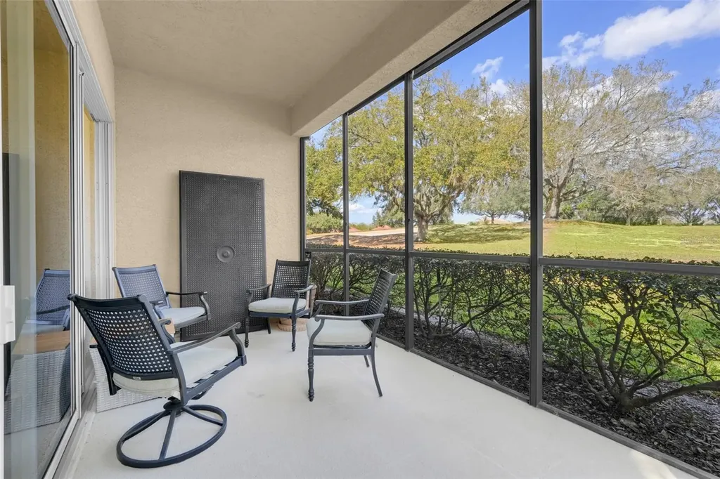26206 Avenida Las Colinas Howey In The Hills FL 34737