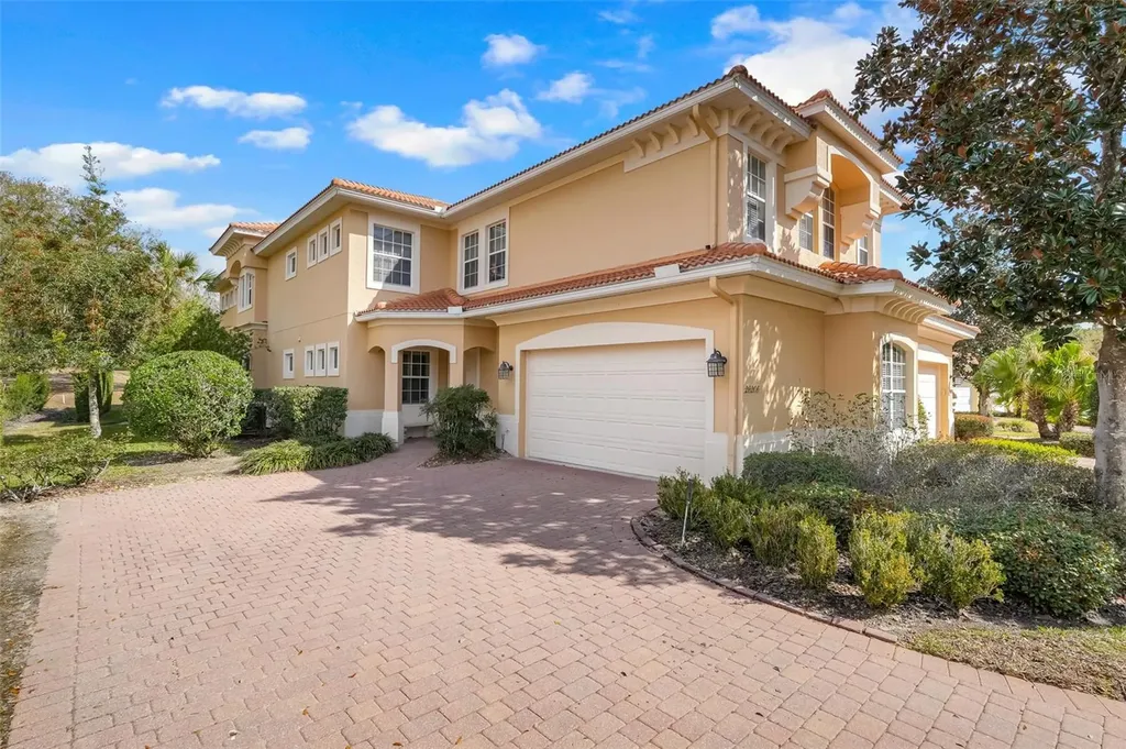 26206 Avenida Las Colinas Howey In The Hills FL 34737