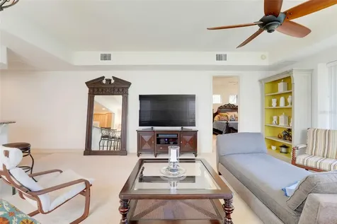 26206 Avenida Las Colinas Howey In The Hills FL 34737