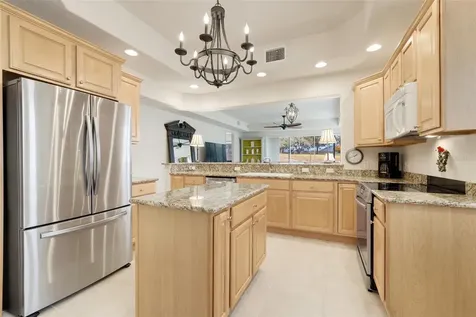 26206 Avenida Las Colinas Howey In The Hills FL 34737