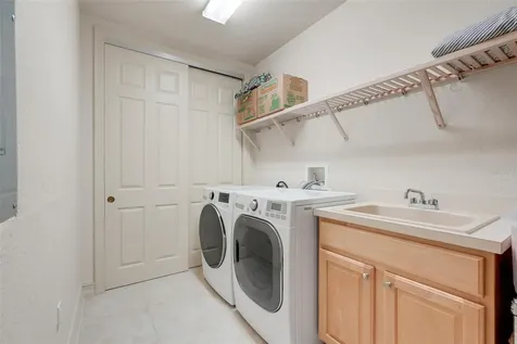 26206 Avenida Las Colinas Howey In The Hills FL 34737
