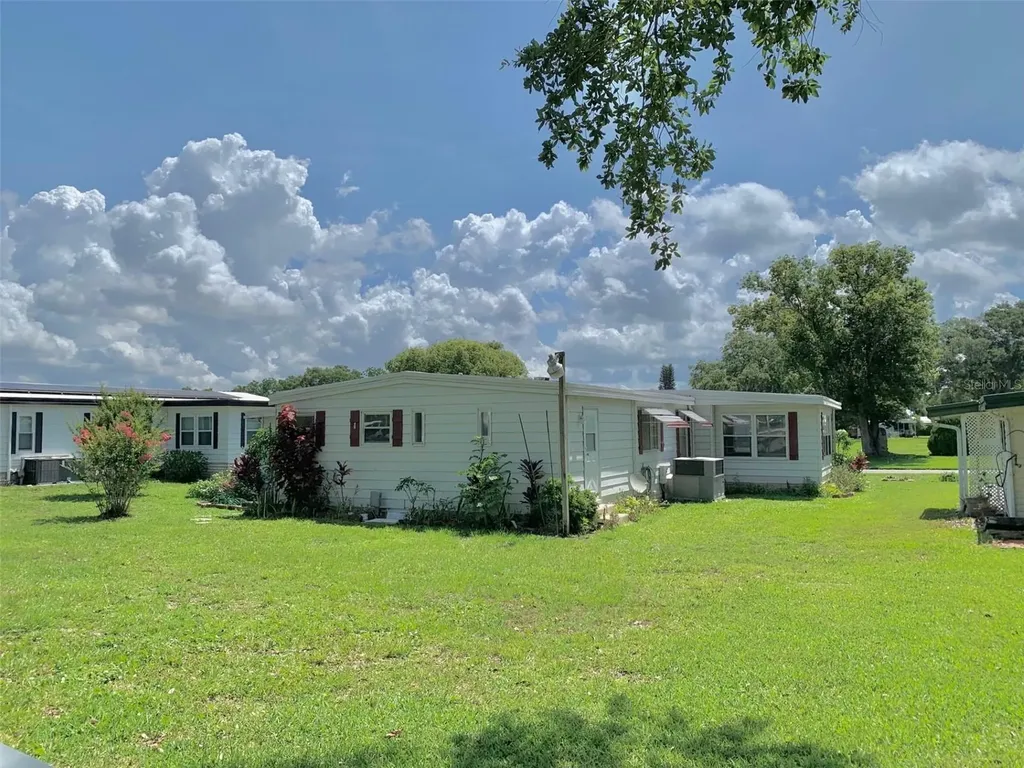 2122 Oak Grove Drive Zellwood FL 32798
