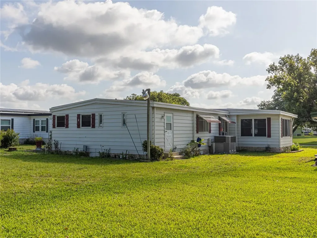 2122 Oak Grove Drive Zellwood FL 32798