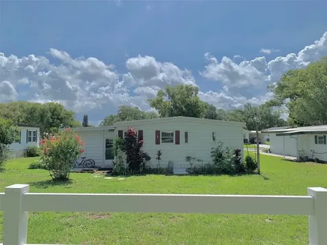 2122 Oak Grove Drive Zellwood FL 32798