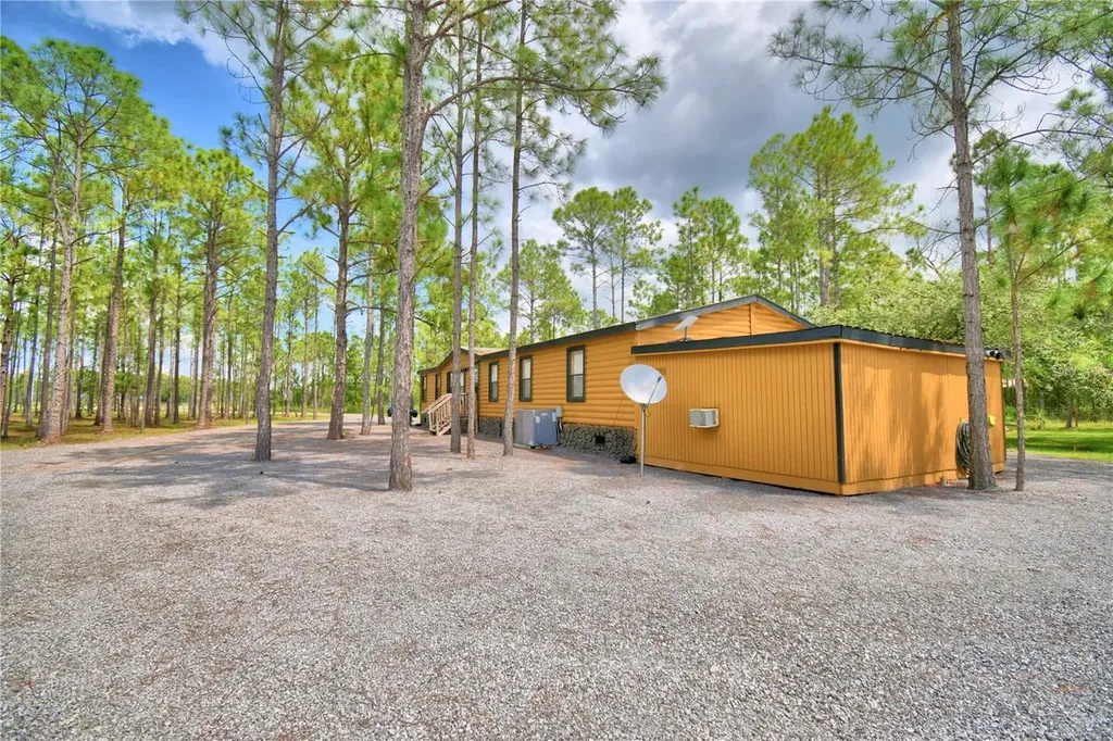 5660 E Highway 630 Frostproof FL 33843