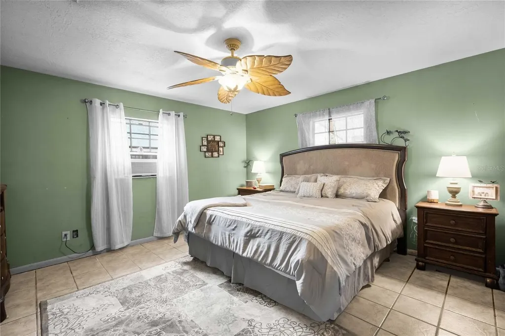 12237 Cr 727 Webster FL 33597