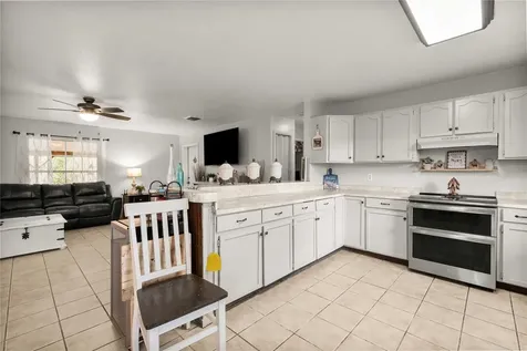 12237 Cr 727 Webster FL 33597