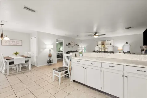 12237 Cr 727 Webster FL 33597