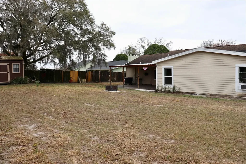 7023 Wright Avenue Mount Dora FL 32757