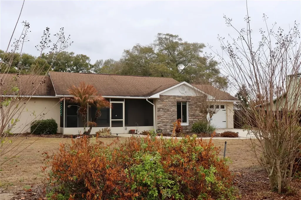 7023 Wright Avenue Mount Dora FL 32757