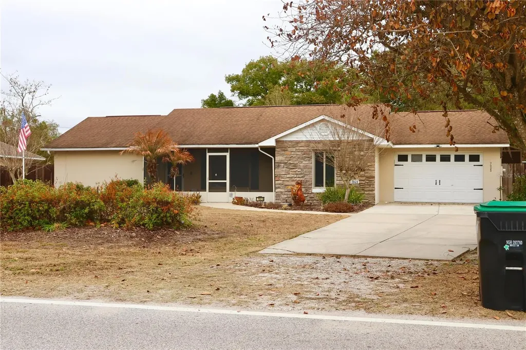 7023 Wright Avenue Mount Dora FL 32757