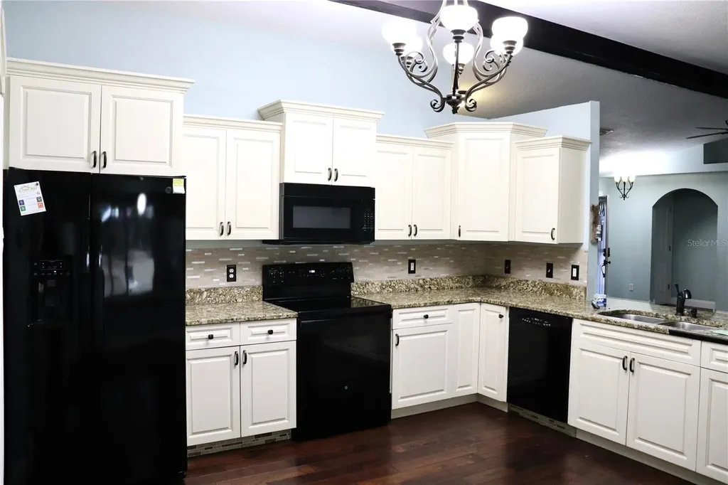 7023 Wright Avenue Mount Dora FL 32757