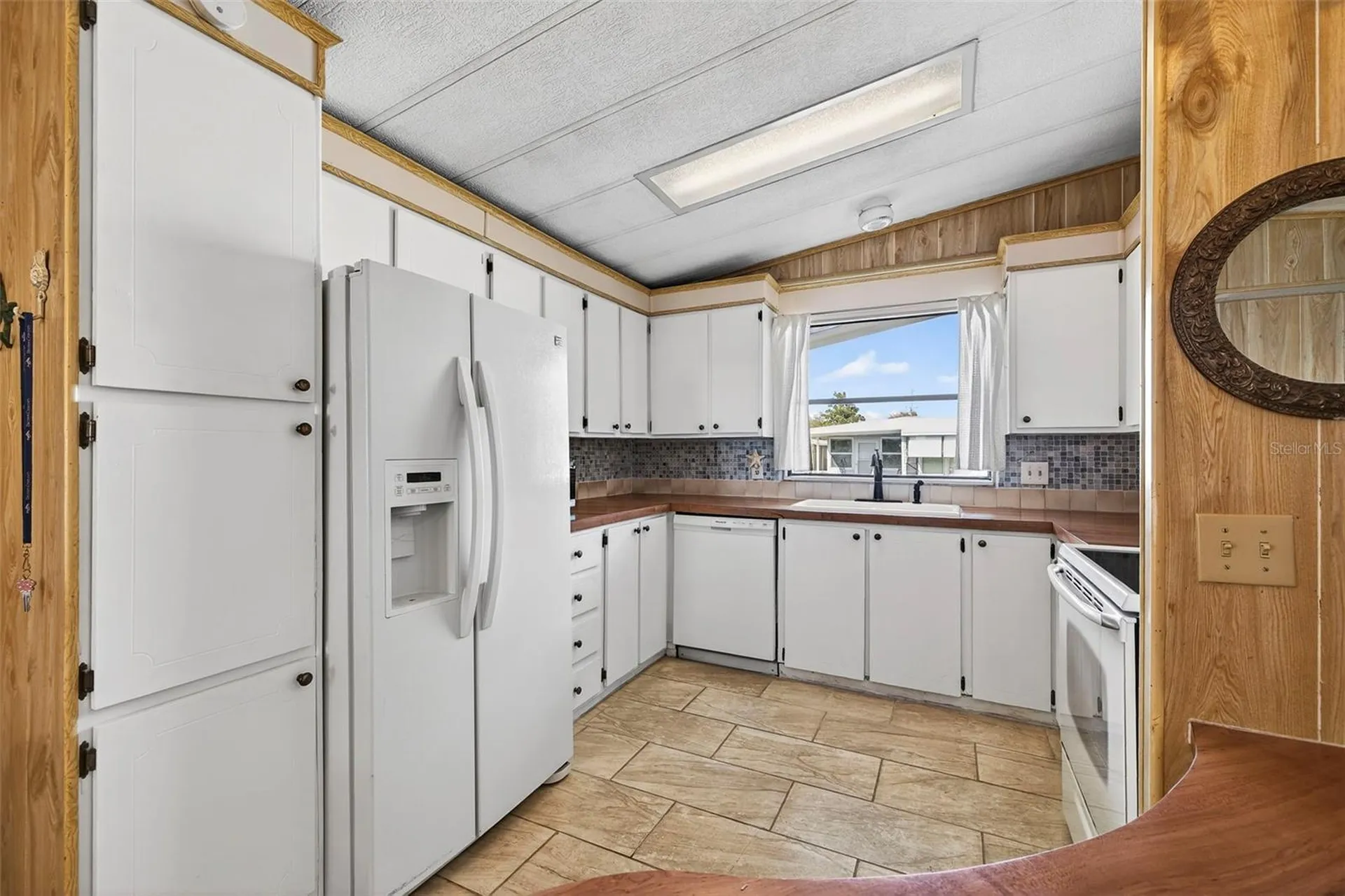 7880 54th Avenue N St Petersburg FL 33709