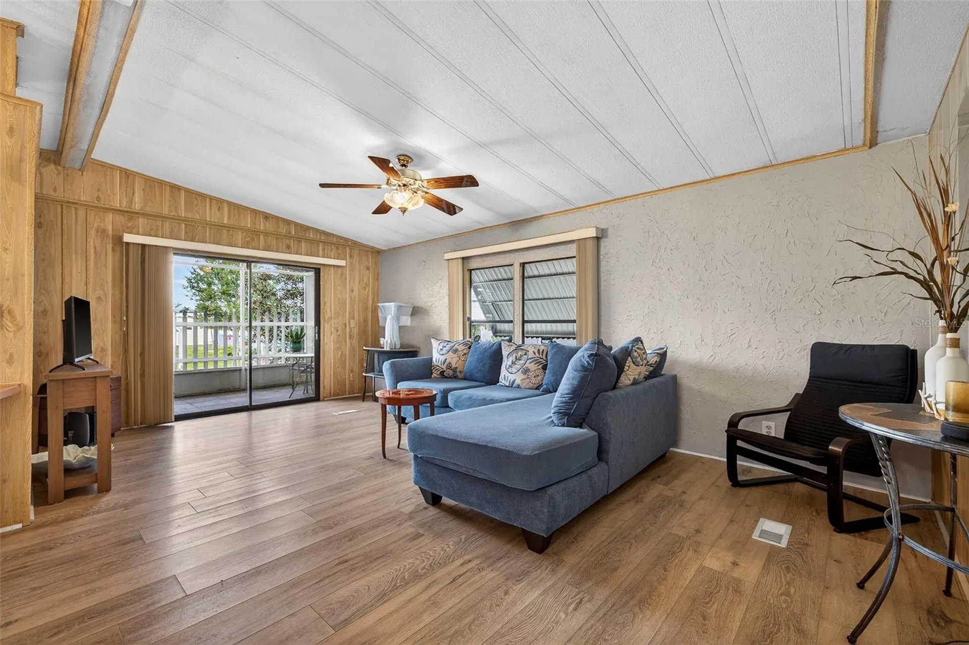 7880 54th Avenue N St Petersburg FL 33709