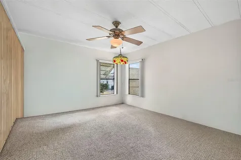 7880 54th Avenue N St Petersburg FL 33709