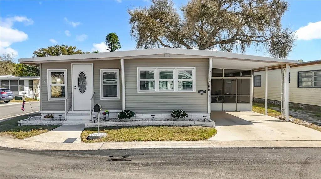 10101 N Lake Drive Largo FL 33773