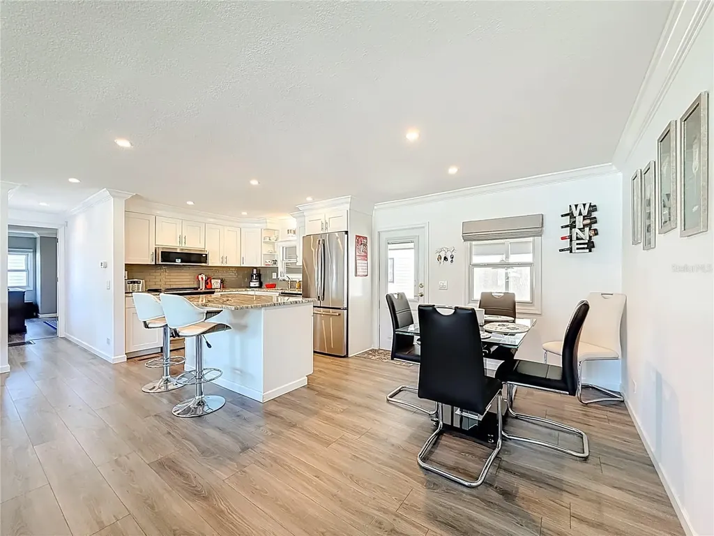 10101 N Lake Drive Largo FL 33773