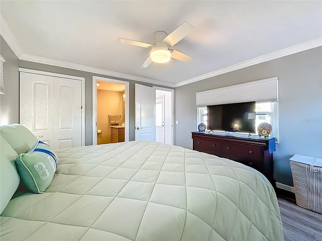 10101 N Lake Drive Largo FL 33773
