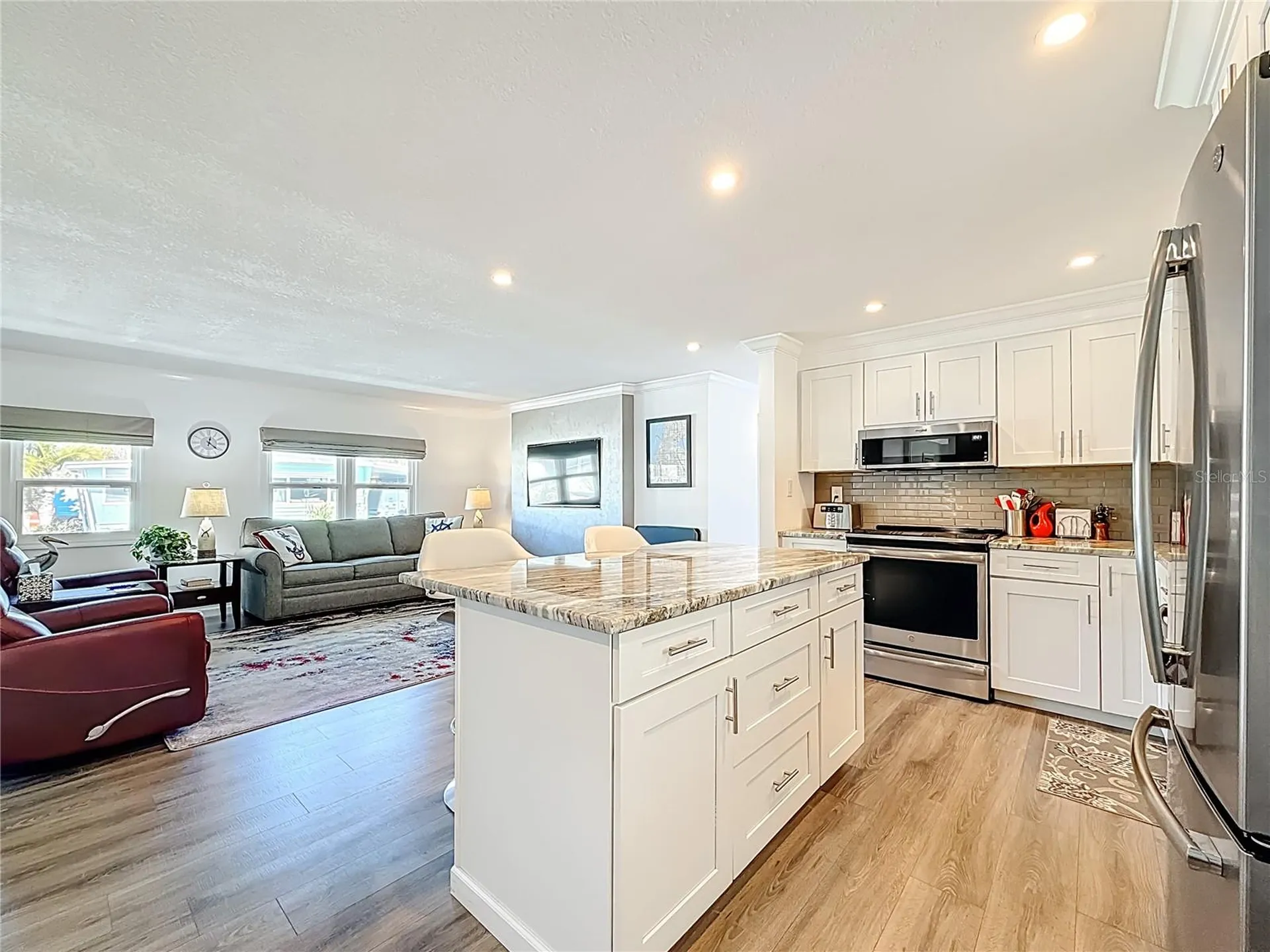 10101 N Lake Drive Largo FL 33773