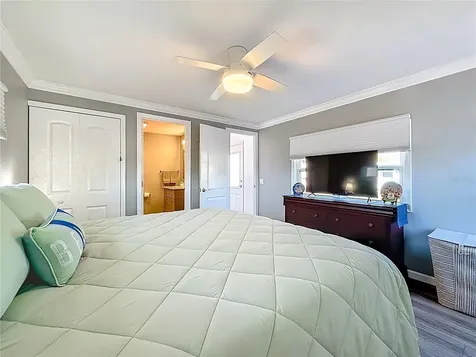 10101 N Lake Drive Largo FL 33773