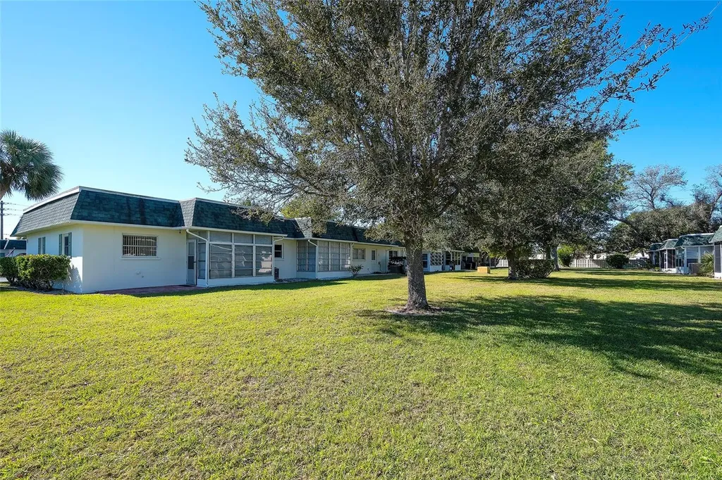 4202 35th Avenue W Bradenton FL 34205