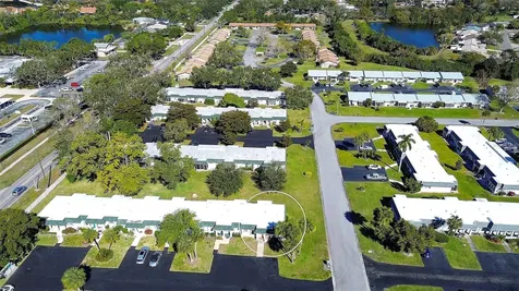 4202 35TH Avenue W Bradenton FL 34205