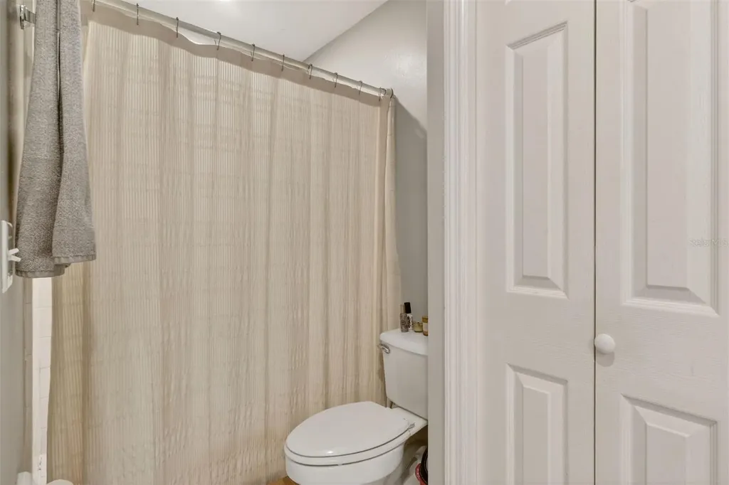 305 NW 28th Street Gainesville FL 32607