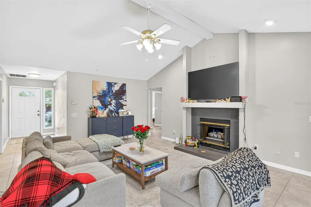 305 NW 28th Street Gainesville FL 32607