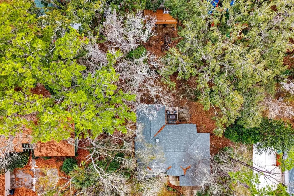 305 NW 28th Street Gainesville FL 32607