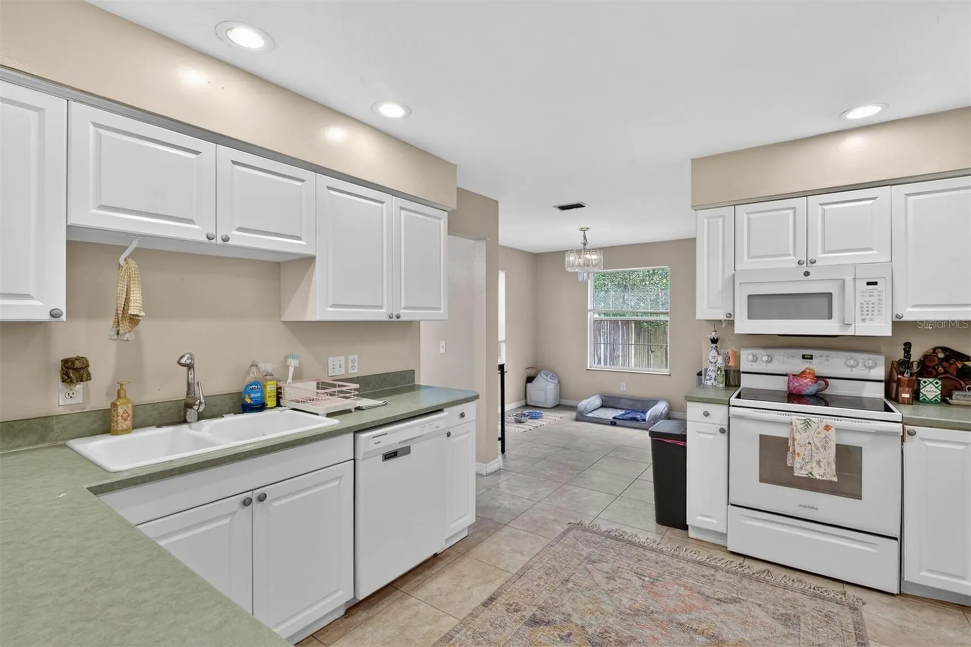 305 NW 28th Street Gainesville FL 32607