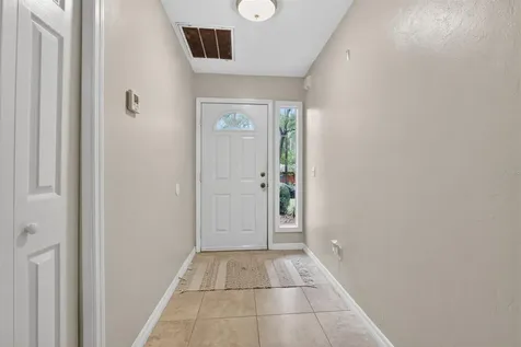 305 NW 28th Street Gainesville FL 32607