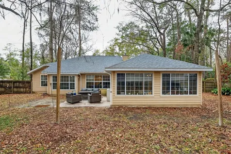 305 NW 28th Street Gainesville FL 32607