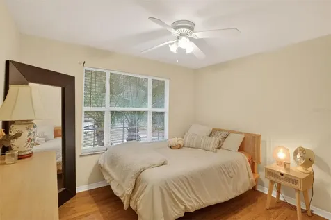 305 NW 28th Street Gainesville FL 32607