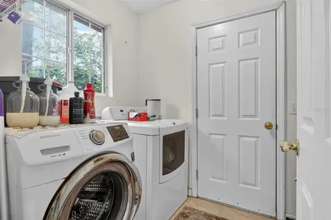 305 NW 28th Street Gainesville FL 32607