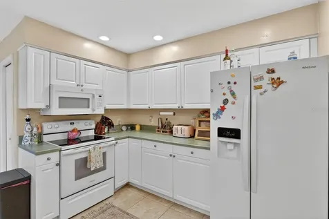 305 NW 28th Street Gainesville FL 32607