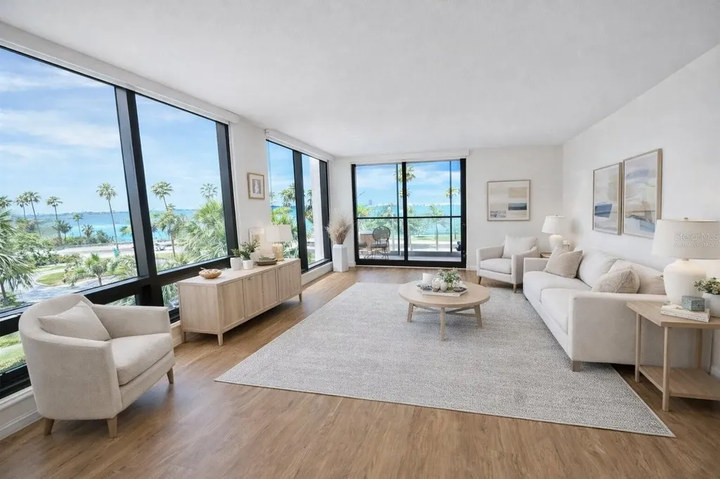 707 S Gulfstream Avenue Sarasota FL 34236
