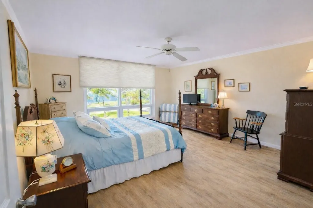 707 S Gulfstream Avenue Sarasota FL 34236