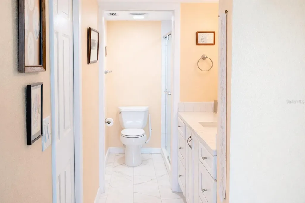 707 S Gulfstream Avenue Sarasota FL 34236