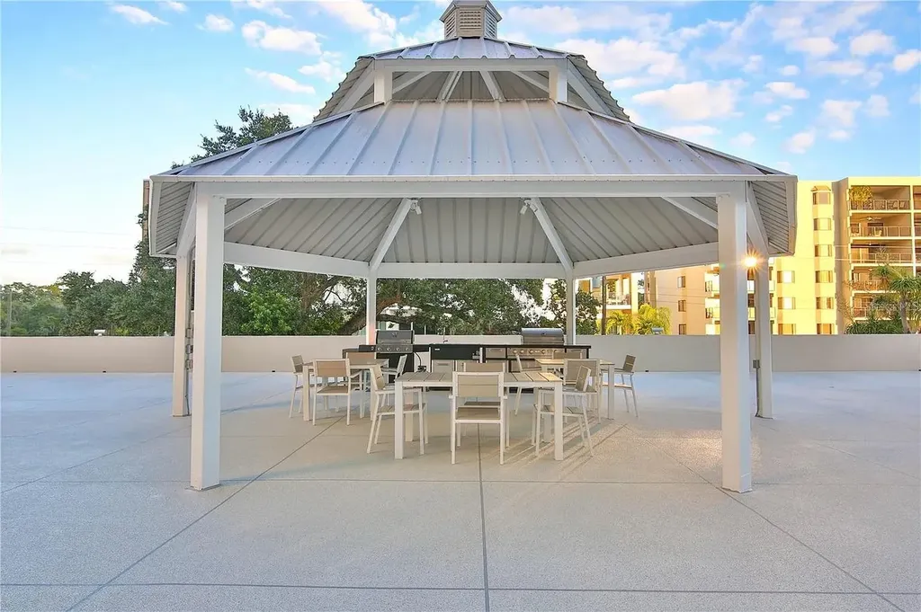 707 S Gulfstream Avenue Sarasota FL 34236