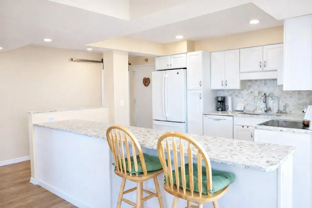 707 S Gulfstream Avenue Sarasota FL 34236