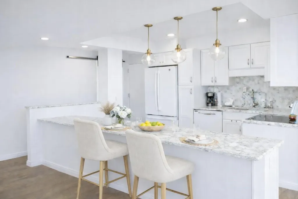 707 S Gulfstream Avenue Sarasota FL 34236