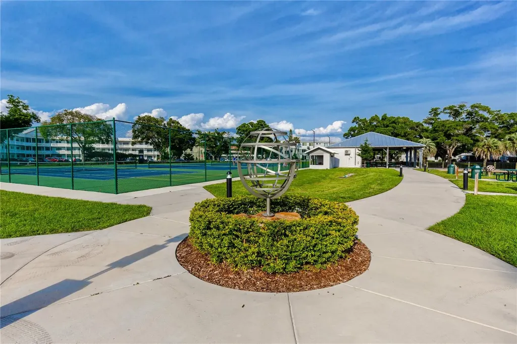 2284 Spanish Drive Clearwater FL 33763