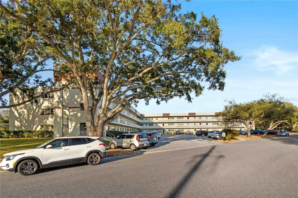 2284 Spanish Drive Clearwater FL 33763