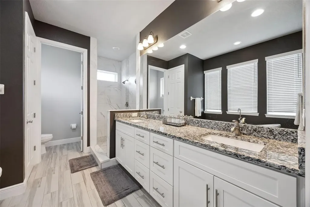 135 E Crystal Lake Street Orlando FL 32806