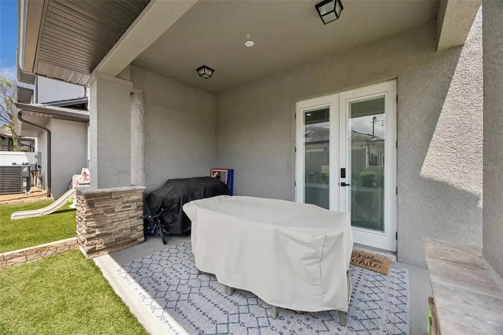 135 E Crystal Lake Street Orlando FL 32806