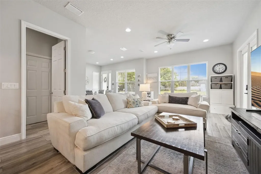 135 E Crystal Lake Street Orlando FL 32806