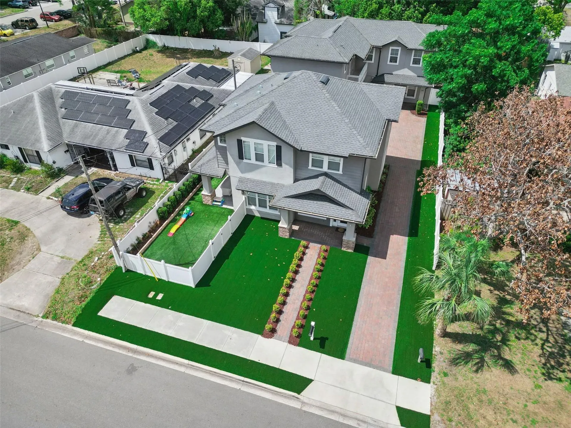 135 E Crystal Lake Street Orlando FL 32806
