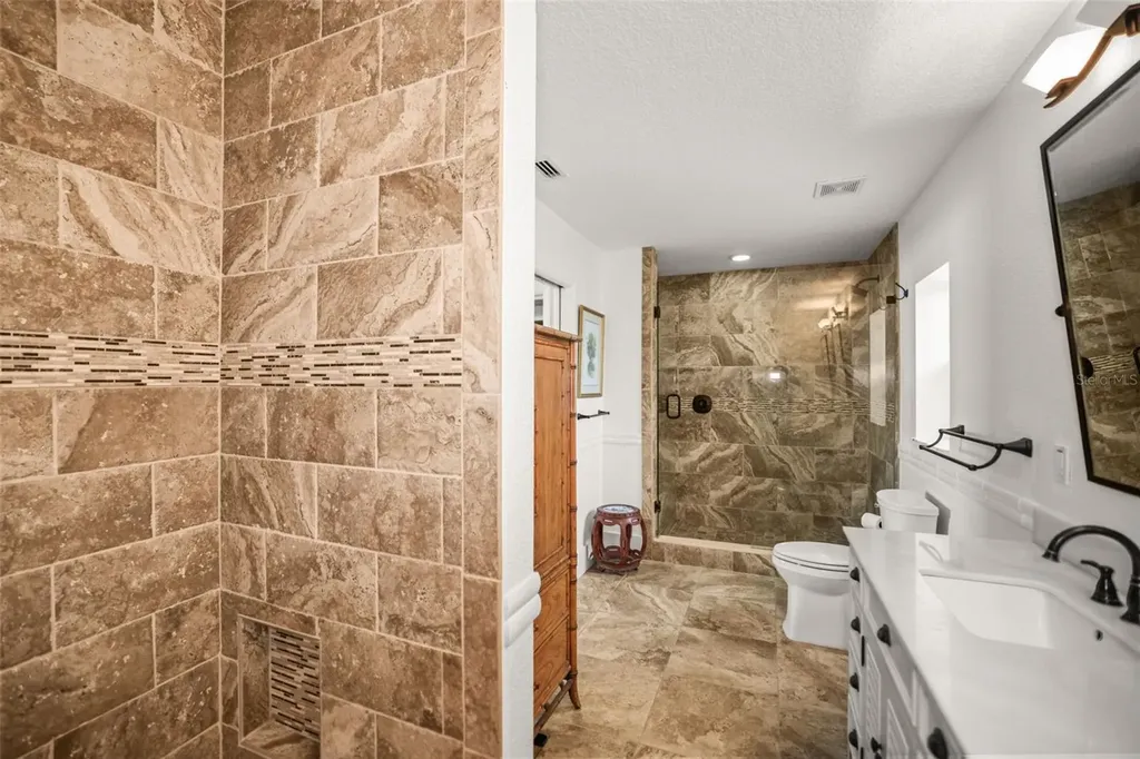 7833 1st Avenue S St Petersburg FL 33707