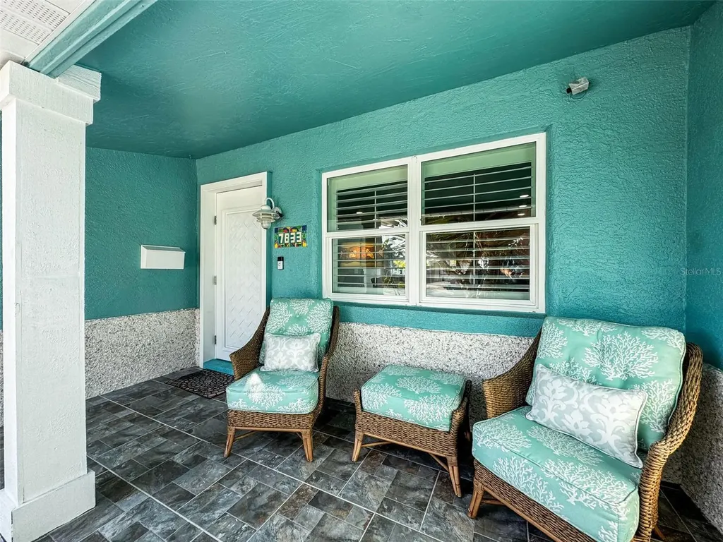 7833 1st Avenue S St Petersburg FL 33707