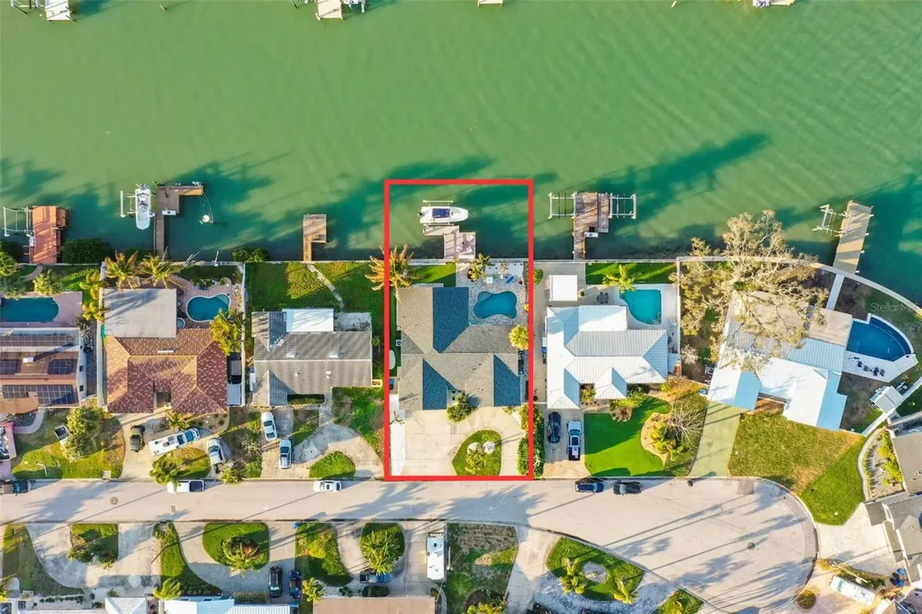 7833 1st Avenue S St Petersburg FL 33707